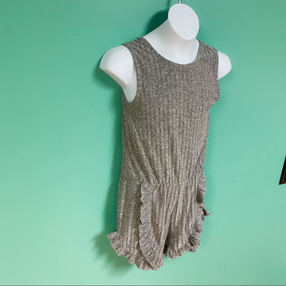 Sovereign Code Gray Kay Ruffle Romper Girls Size 8 - Picture 3 of 9